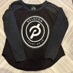 Peloton x Chaser ‘count me in’ Black & Grey Raglan with Grommets Shirt